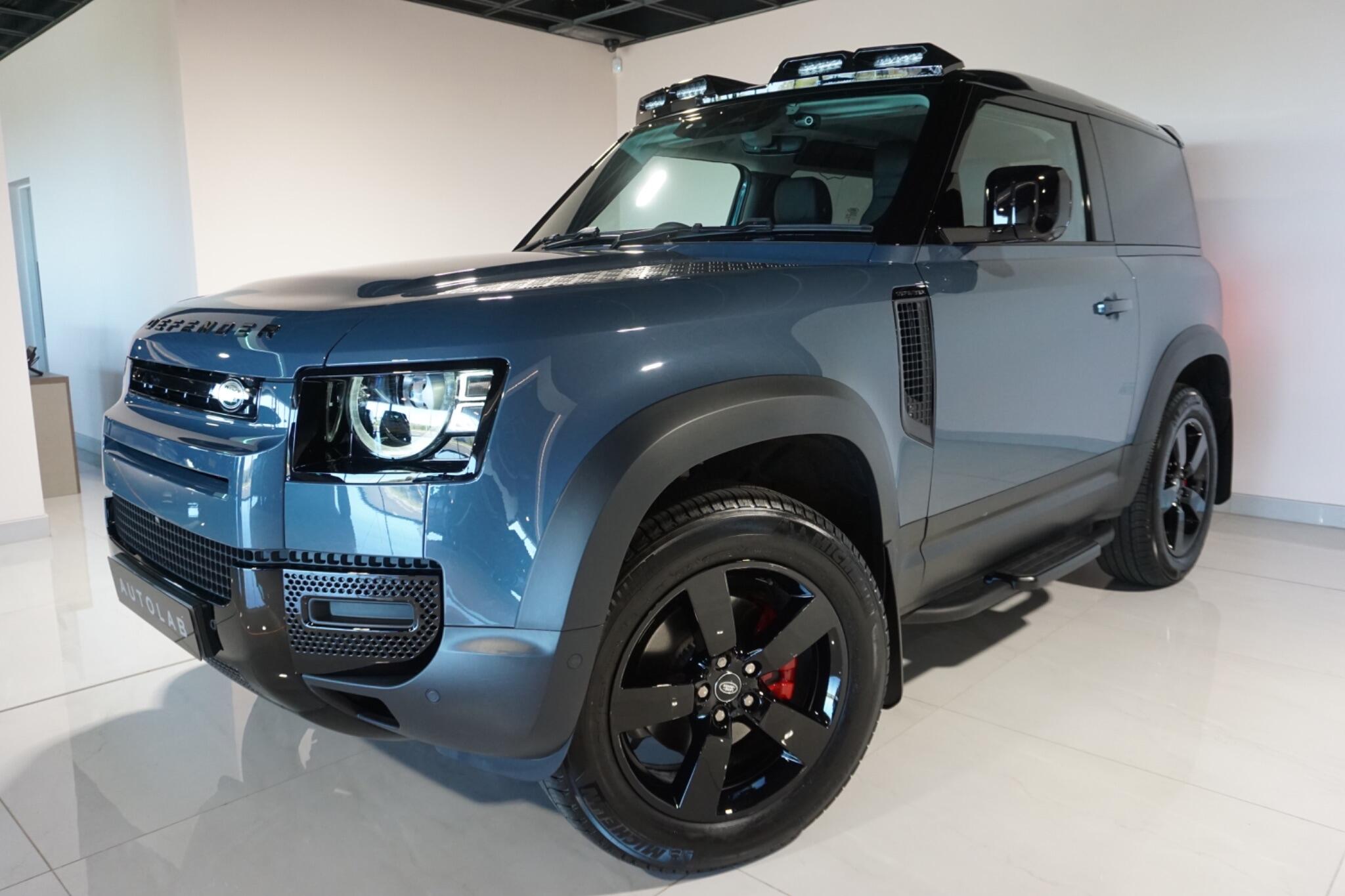 Land Rover Defender 90 2.0 P300 SE SUV 3dr Petrol Auto 4WD Euro 6 (s/s) (300 ps)